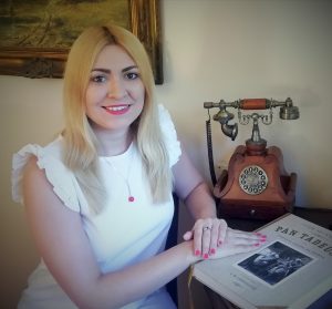 dr Katarzyna Ostrowska